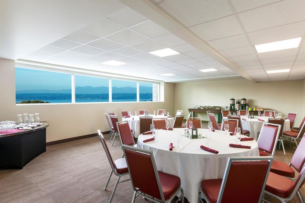 Four Points By Sheraton Seattle Airport South Де Мойн Екстериор снимка