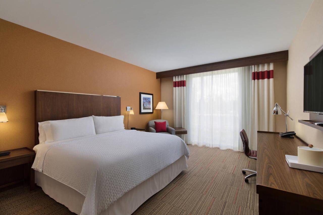 Four Points By Sheraton Seattle Airport South Де Мойн Екстериор снимка